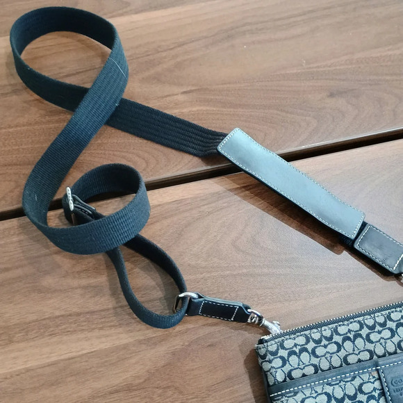 Coach Women's Black and Gray Crossbody Bag - Picture 3 of 7